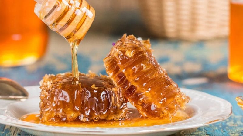 هل يمكن علاج الكحة والسعال بالعسل وما أفضل أنواع العسل للكحة؟ 