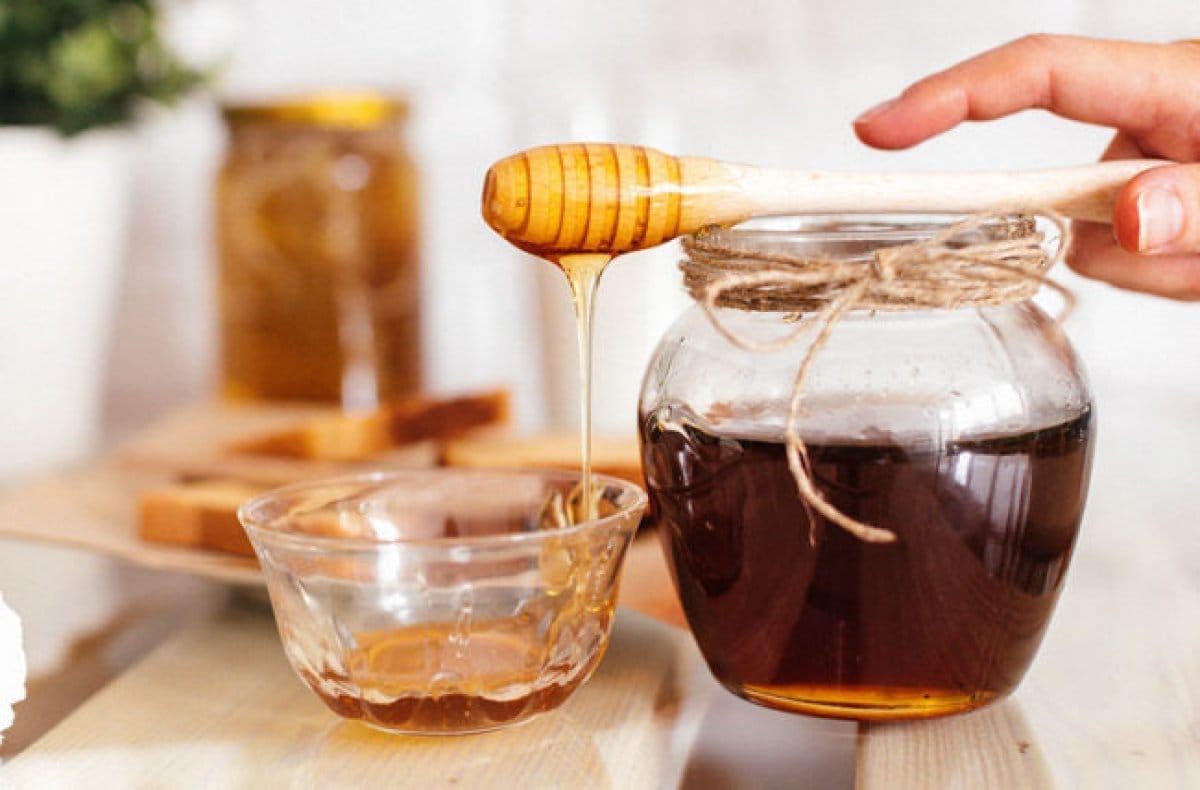 هل يمكن علاج الكحة والسعال بالعسل وما أفضل أنواع العسل للكحة؟